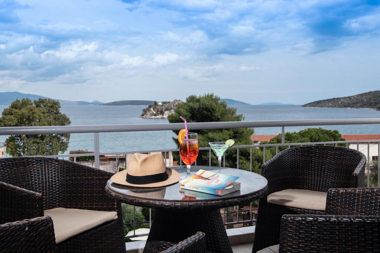 Apollon Hotel