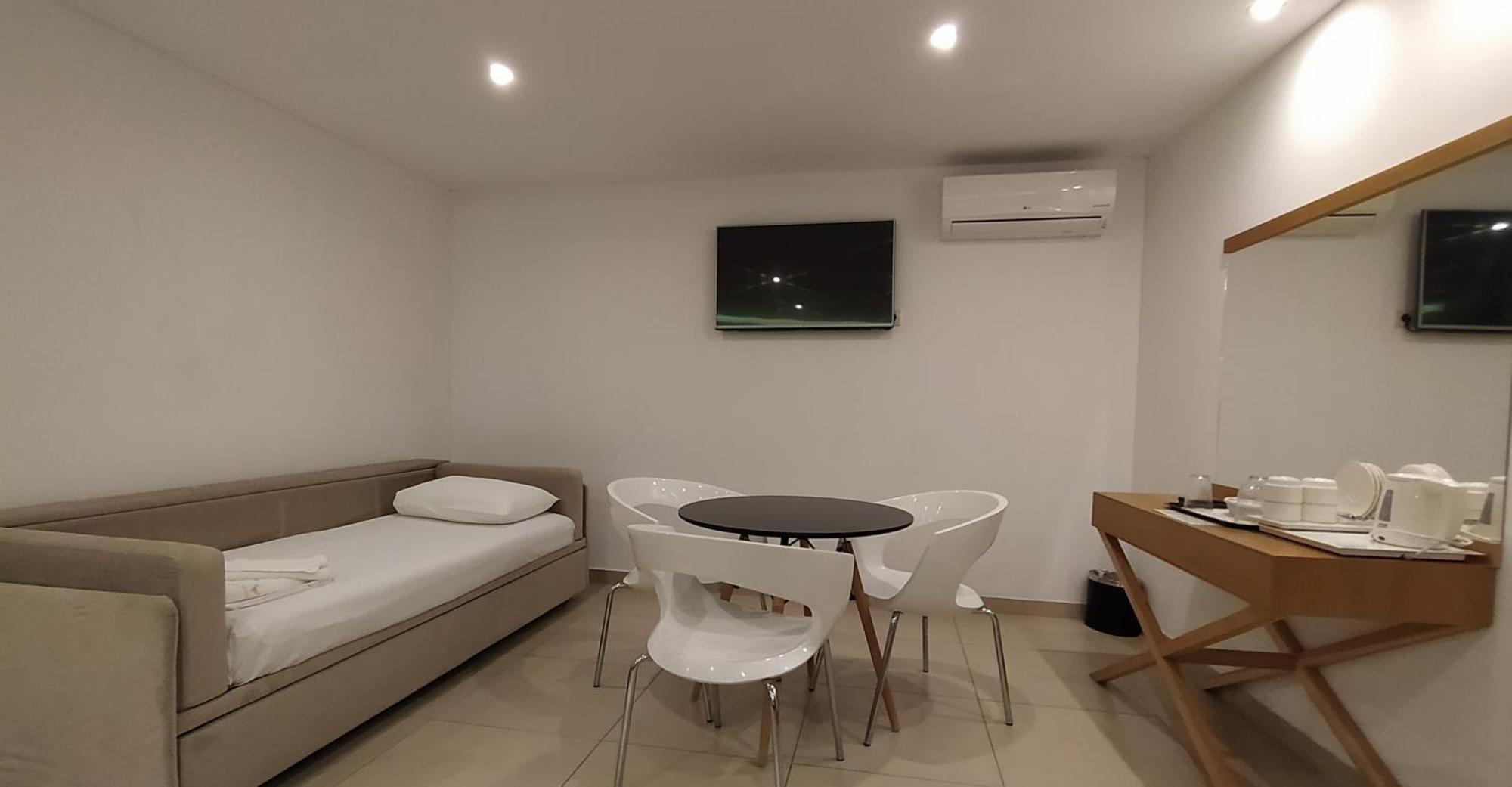 Apollon Hotel 3*